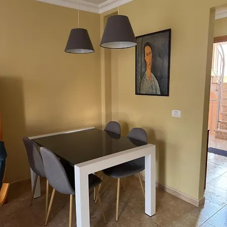 In S/c Tenerife Center For 4 Persons *