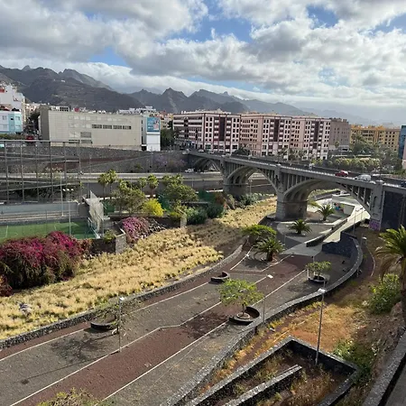 In S/c Tenerife Center For 4 Persons Apartment *