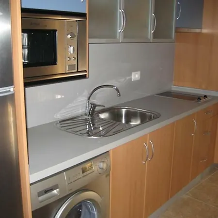 In S/c Tenerife Center For 4 Persons Apartment